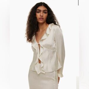 Aritzia Wilfred Frenchy Top | Light Birch Satin | Large | NWT